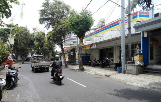 Sebagian Besar Toko Modern Berjejaring Beroperasi Tanpa Izin - PATROLIPOST