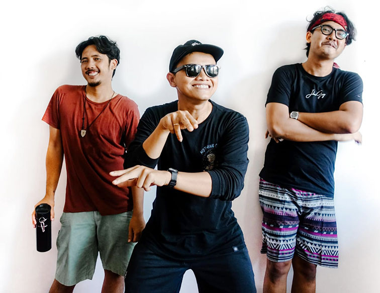 nosstress rilis single dan video musik saling bantu patrolipost nosstress rilis single dan video musik saling bantu patrolipost