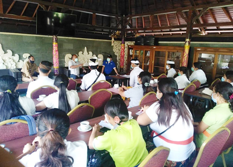 Bupati Bangli Janji Angkat Perawat Pengabdi Jadi Pegawai Kontrak Patrolipost