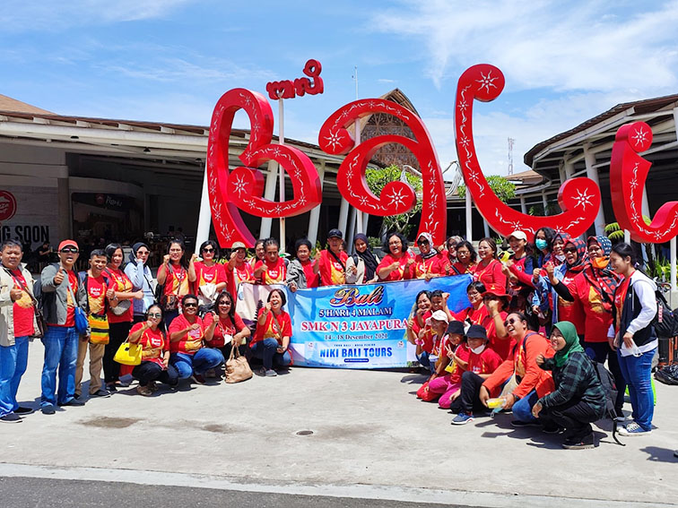 guru smk jayapura