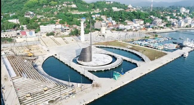 waterfront labuan bajo