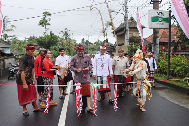 resmikan jalan