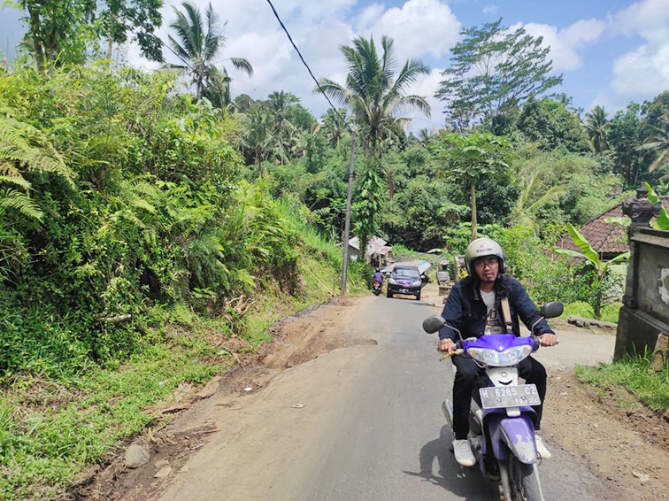 jalan pura kehen