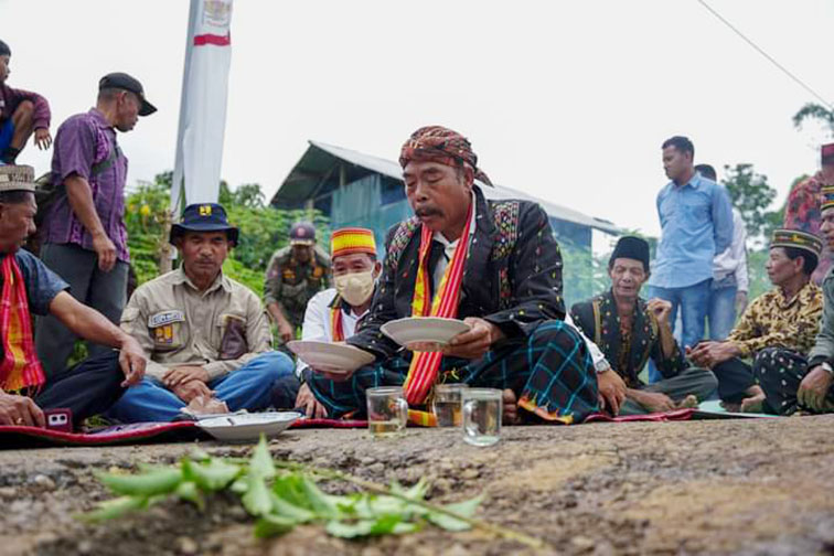 batu pertama1