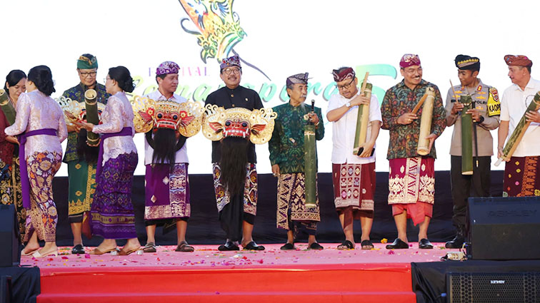 festival semarapura