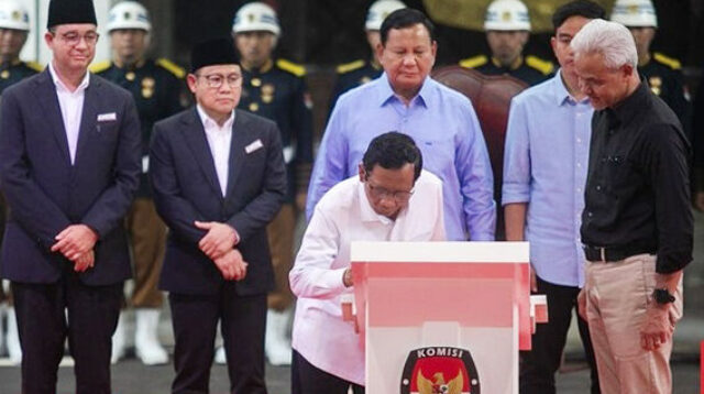 debat 555aaaa